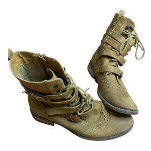 Tan Wingtip Brogue Buckle Combat Boots | Side Zip | Size 39 (US 8/8.5)